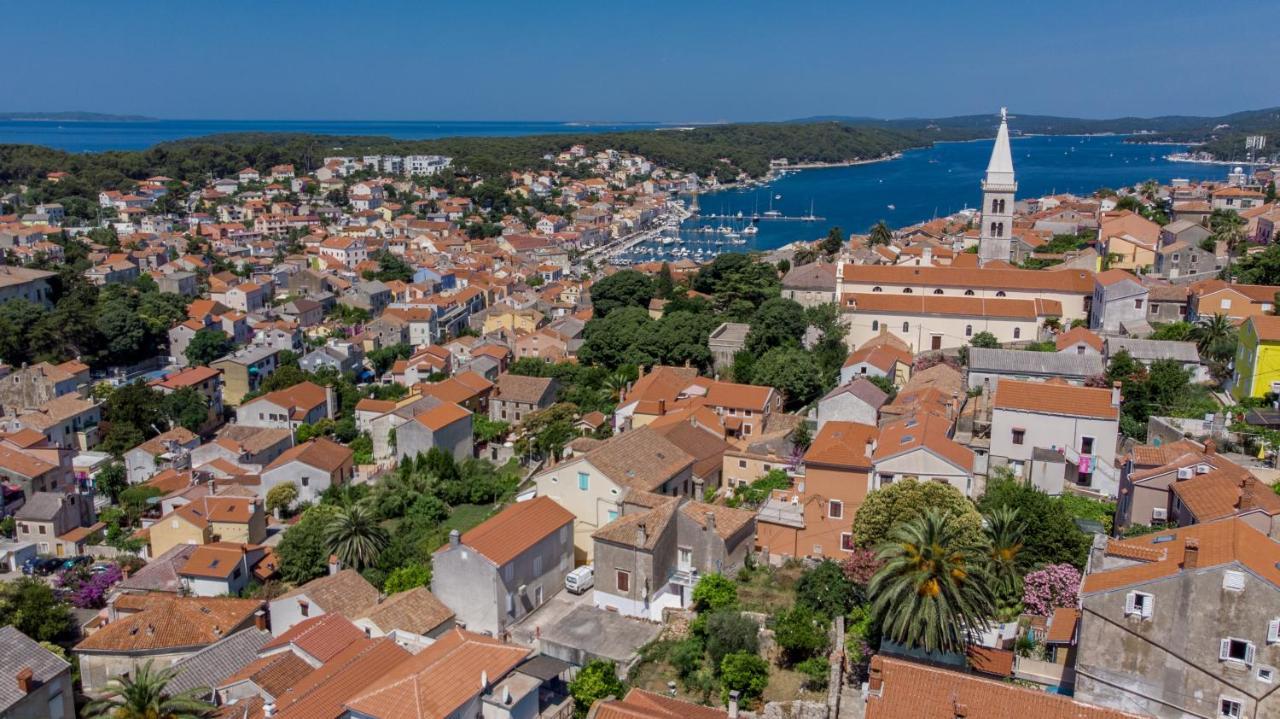 Hostel Flora Mali Lošinj Εξωτερικό φωτογραφία