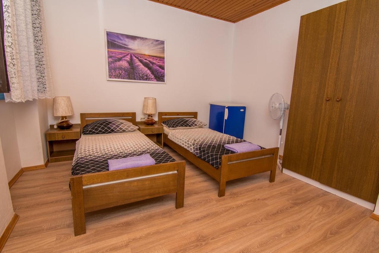 Hostel Flora Mali Lošinj Εξωτερικό φωτογραφία