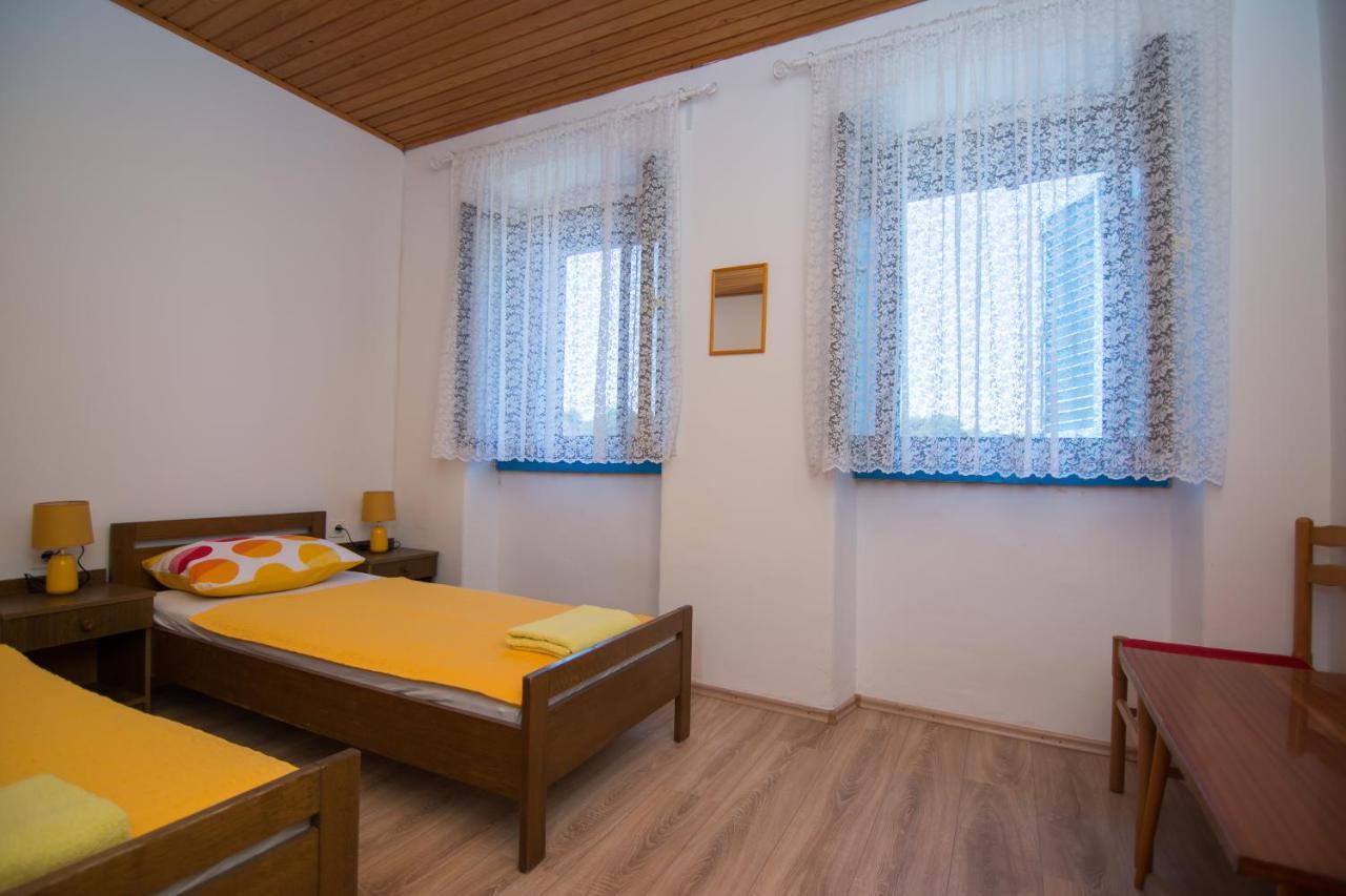 Hostel Flora Mali Lošinj Δωμάτιο φωτογραφία